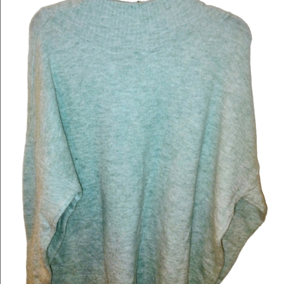 Mud Pie Grey/Green Oversized Plus Sweater New With Tag One Size - Picture 4 of 8